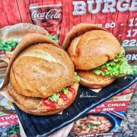 Địa điểm bán hamburger ngon nhất Hà Nội: The Canteen Đặng Văn Ngữ
