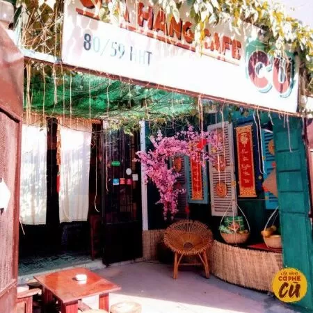 Cửa hàng Cà Phê Cũ