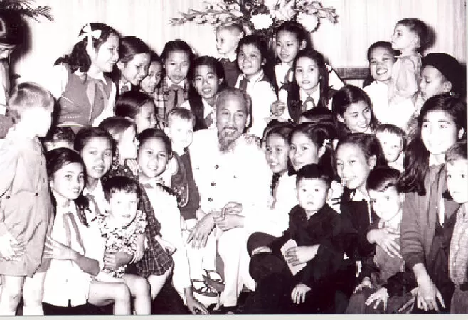 Các cháu sạch và ngoan