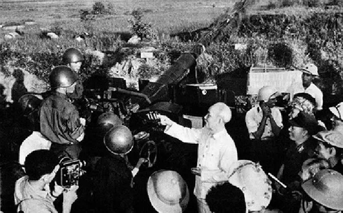 Tinh Thần Đoàn Kết