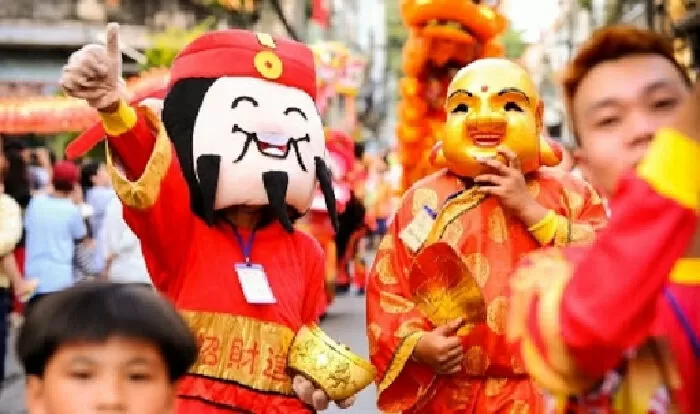 Xuân Về Tình Cũ