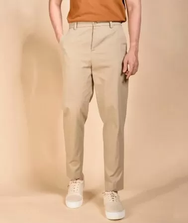 Quần kaki phong cách trẻ trung lịch lãm