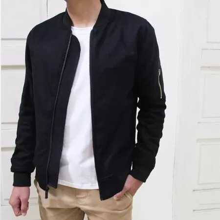 Phong cách bụi bặm cùng Bomber