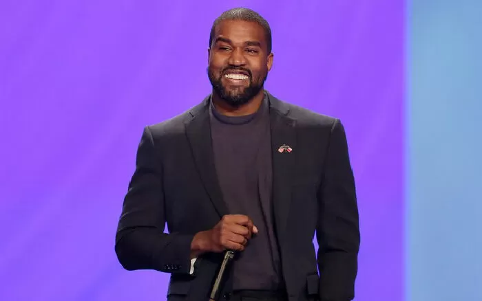 CUỘC CHẠY ĐUA TỔNG THỐNG NĂM 2020 CỦA KANYE WEST