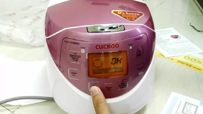 Nồi cơm điện Micom đa chức năng Cuckoo CR-0631F