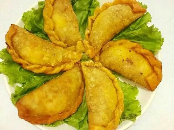Bánh gối Cô Nga - Đội Cấn