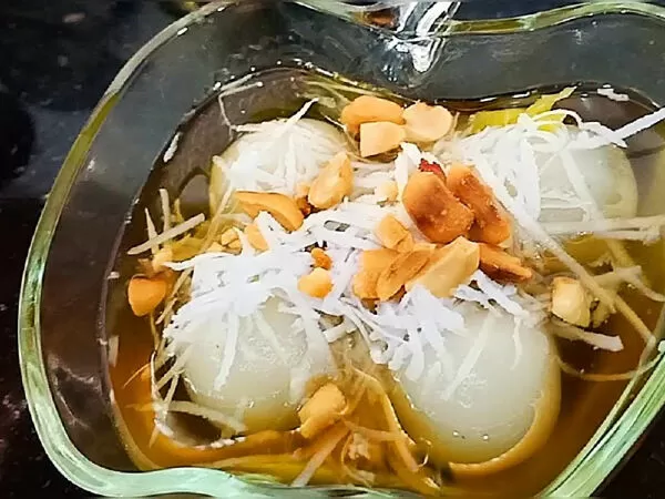 Sủi Dìn Cô Út