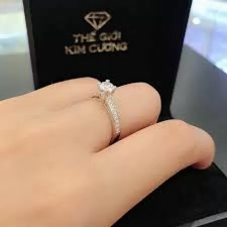 Thế giới Kim Cương