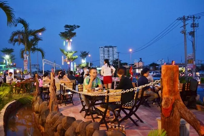 Thạch Thảo Ven Sông
