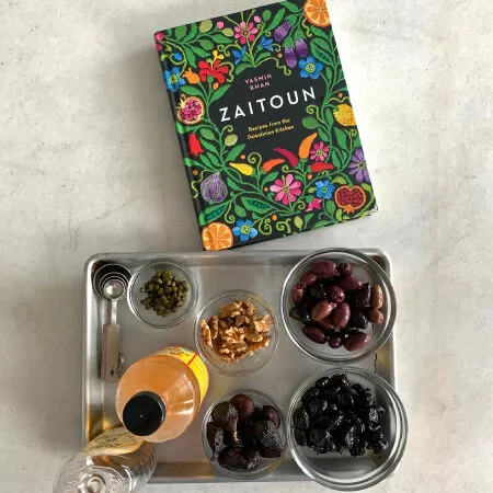 Zaitoun: Recipes and Stories from the Palestinian Kitchen của Yasmin Khan / Zaitoun: Công thức nấu ăn và những câu chuyện từ nhà bếp của người Palestine