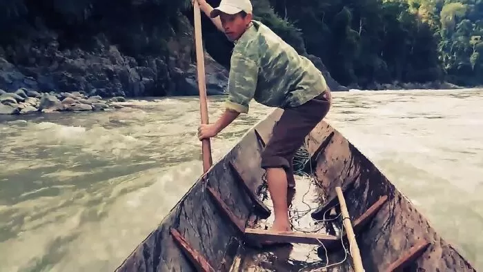 Bài văn phân tích Người Lái đò Sông Đà số 8