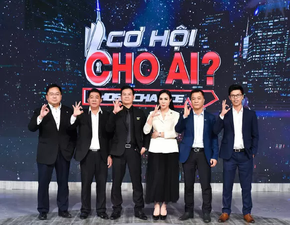 Cơ Hội Cho Ai