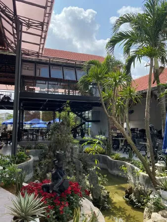 Thúy Trúc Viên Café