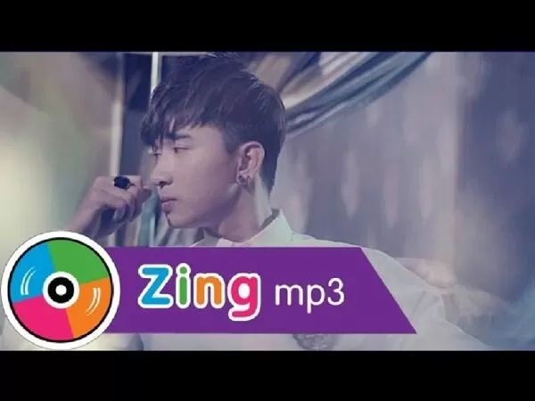 Anh muốn em giống ai