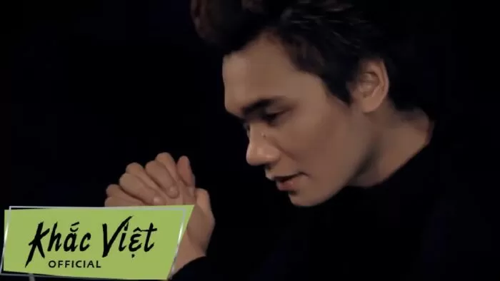 Yêu lại từ đầu