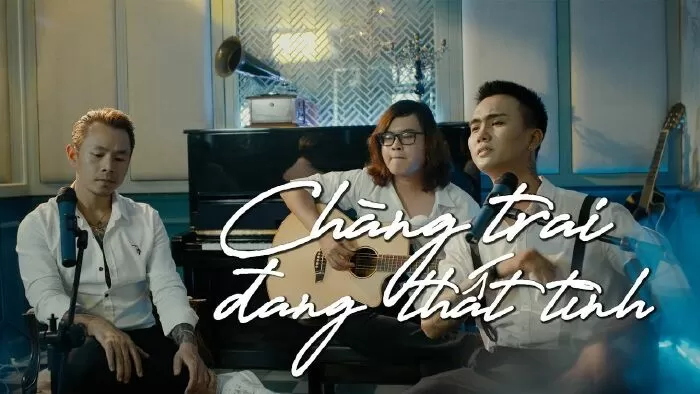 Chàng trai đang thất tình