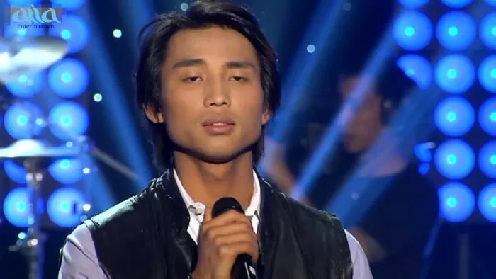 Thành phố sau lưng