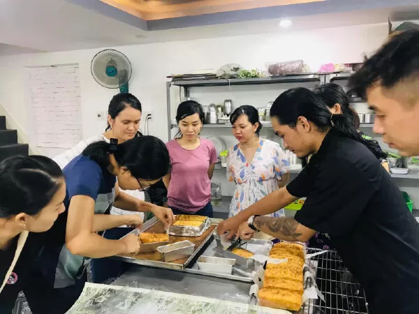 Dạy Bánh Âu Cannelle Gateau