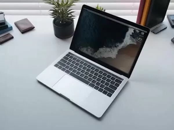 Mac Store