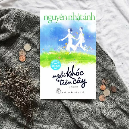 Ngồi khóc trên cây