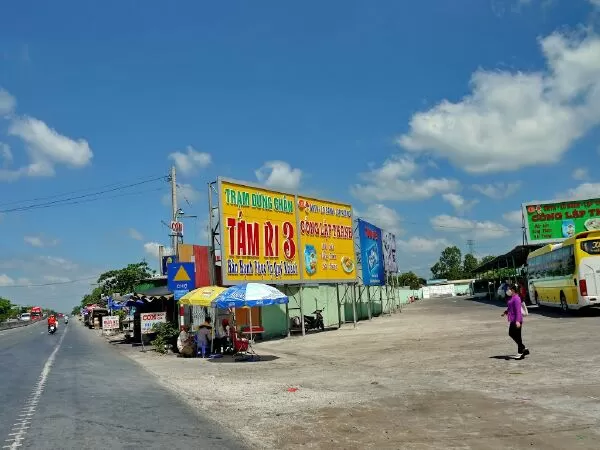 Trạm Dừng chân Tám Ri 3