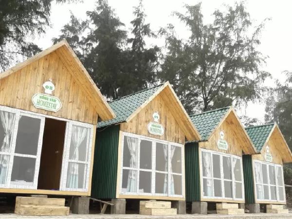 Hồng Vàn Homestay