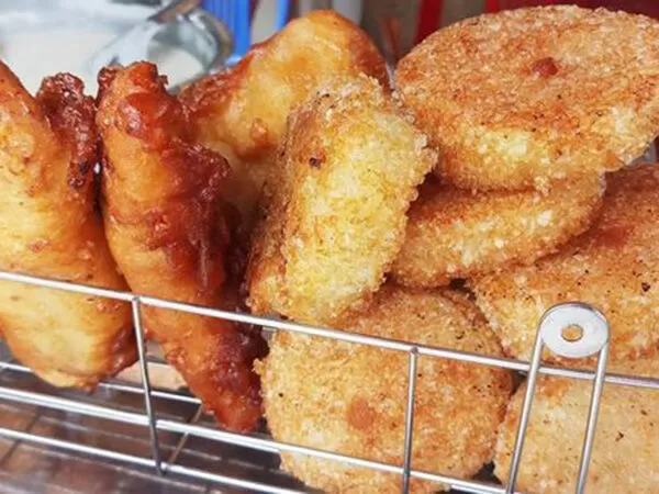 Nhung - Bánh Chuối Chiên & Bánh Tét Chiên