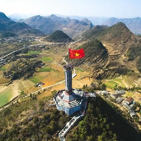 Cột cờ Lũng Cú