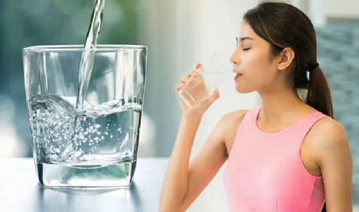 Uống nhiều nước hơn