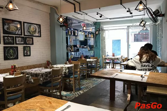 Hẻm Spaghetti Nguyễn Đình Chiểu