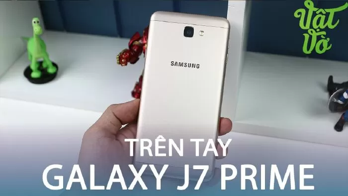 Điện thoại Samsung Galaxy J7 Prime