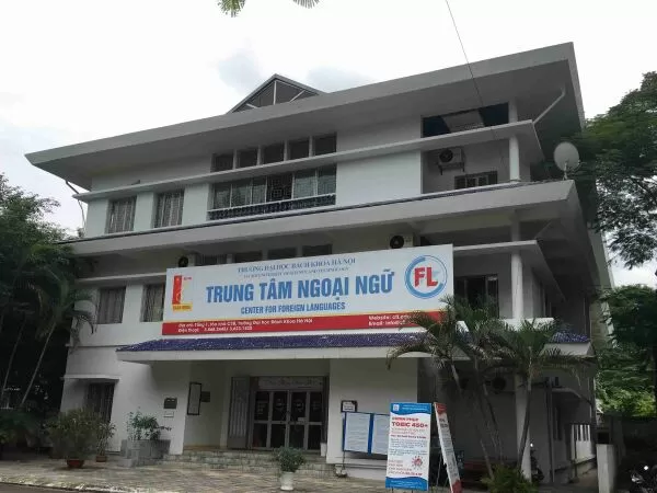 Trung tâm ngoại ngữ CFL