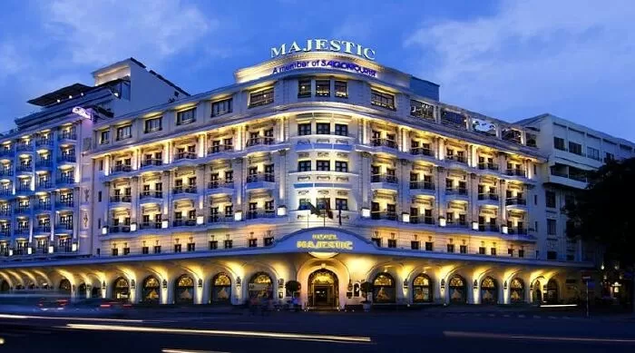 Khách sạn Majestic