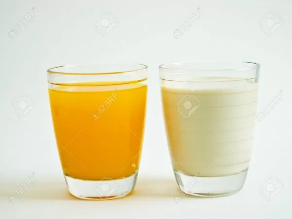 Sữa và nước trái cây