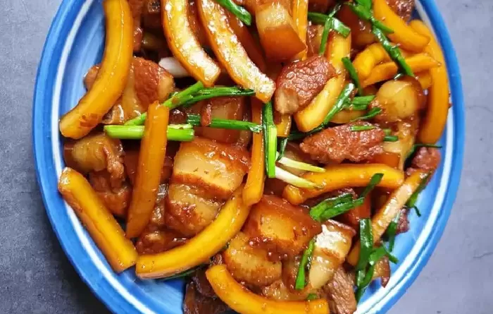 Thịt kho dừa
