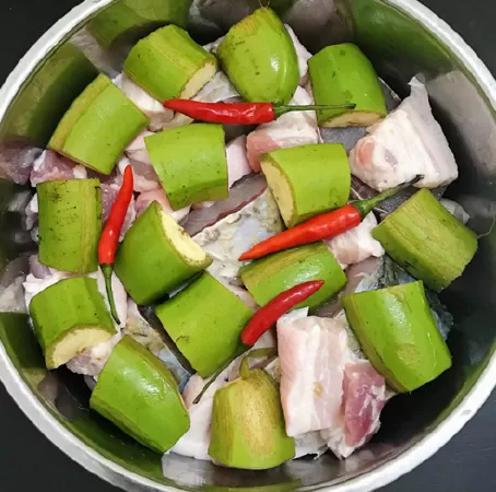 Thịt kho chuối xanh