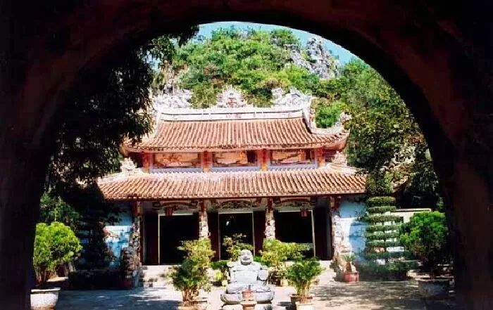 Du Nhạc Lộc tự