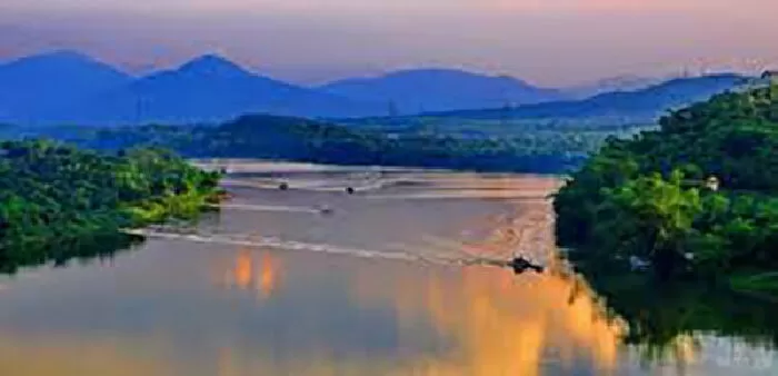 Đắc thú lâm tuyền thành đạo ca