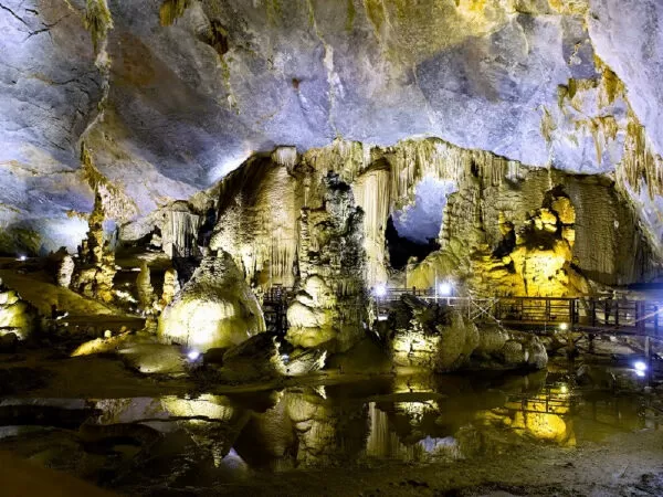Động Thiên hồ thượng