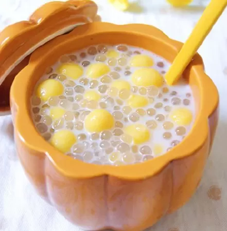 Chè nếp bí đỏ