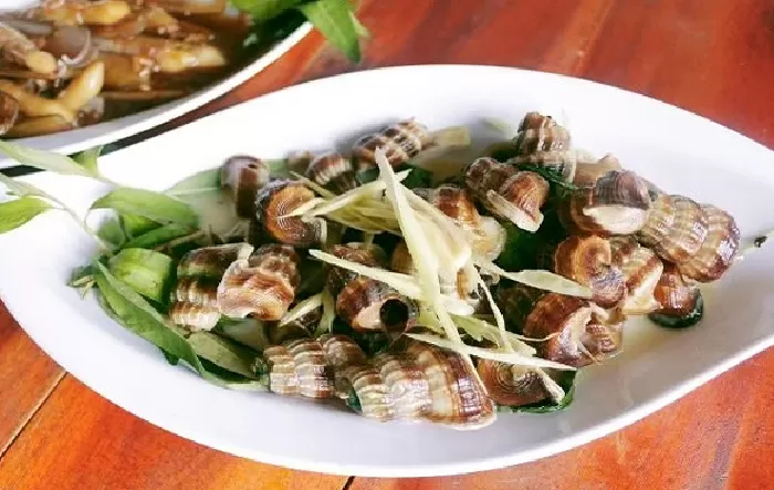 Ốc len xào dừa