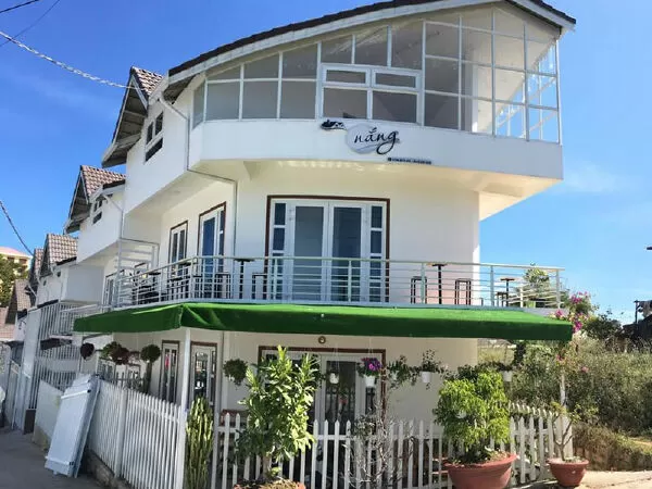 Nắng homestay