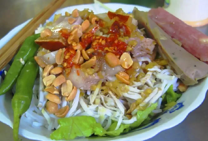 Bún mắm nêm thịt luộc Đà Nẵng