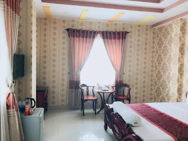 Nhã Quỳnh Hotel