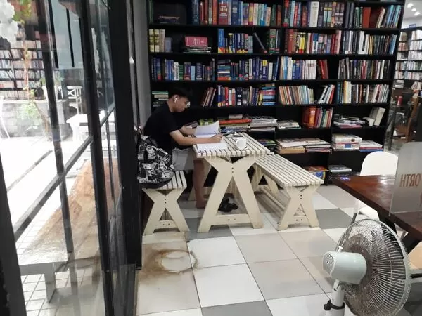 Ngọc Tước Book Café