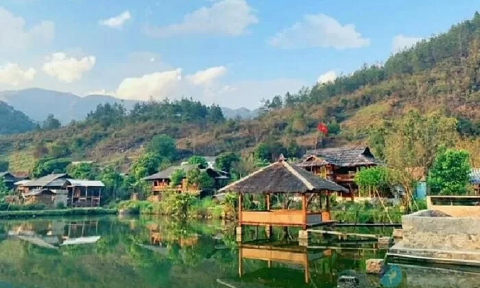Bản Mòng