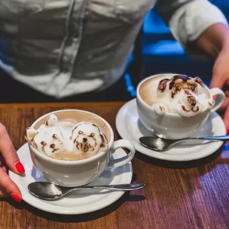 Cà phê pha chế nghệ thuật tại Reissue Cafe