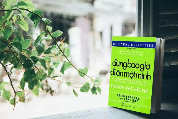 Đừng Bao Giờ Đi Ăn Một Mình