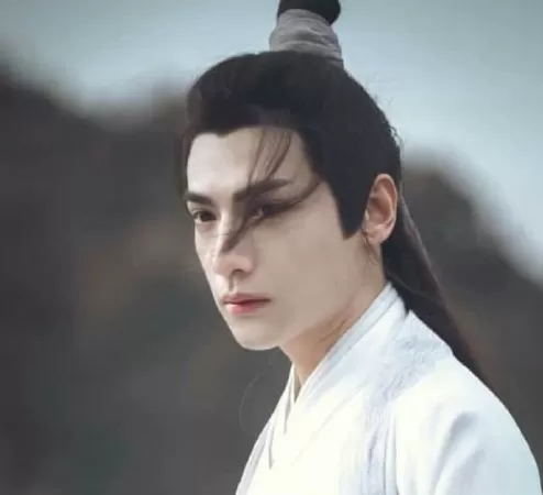 Dạ thần Nhuận Ngọc