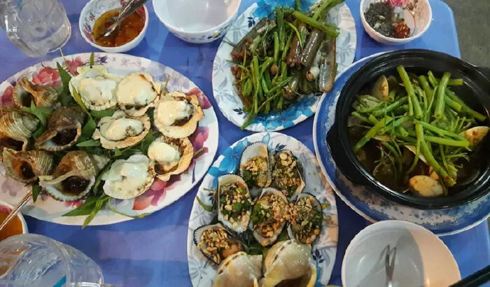 Quán ốc THẢO